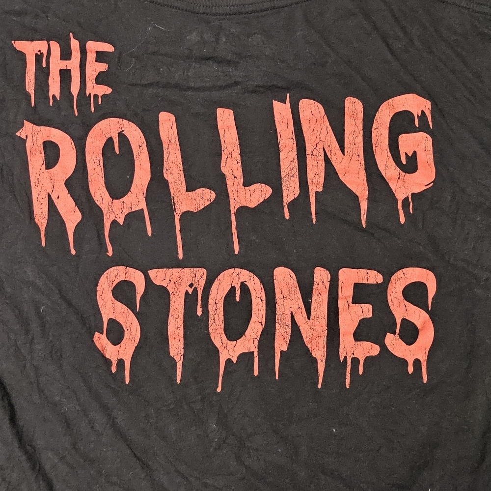 graphic t-shirt